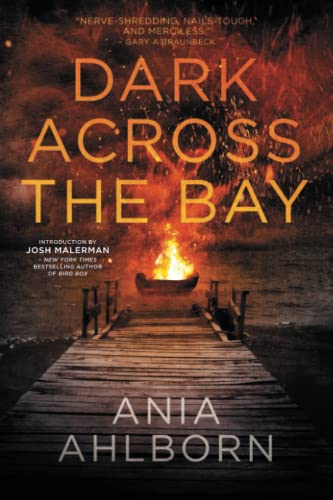 Dark Across the Bay von Independently published