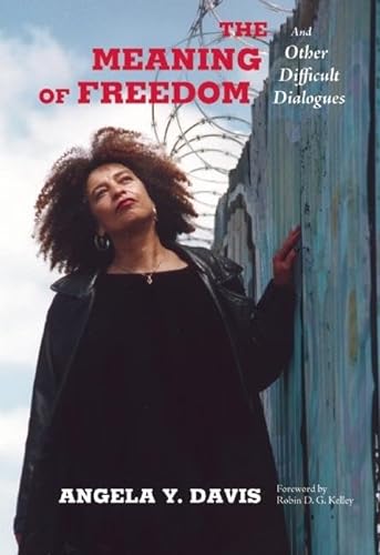 Meaning of Freedom: And Other Difficult Dialogues (City Lights Open Media) von City Lights Publishers