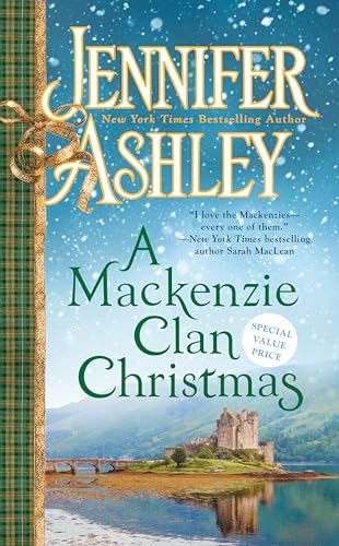 A Mackenzie Clan Christmas (Mackenzies Series) von BERKLEY