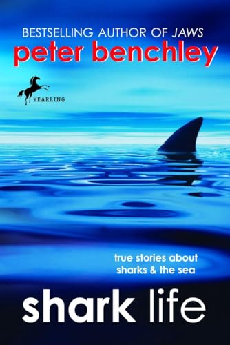 Shark Life: True Stories About Sharks & the Sea von Yearling