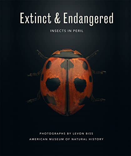 Extinct & Endangered: Insects in Peril von Abrams & Chronicle Books