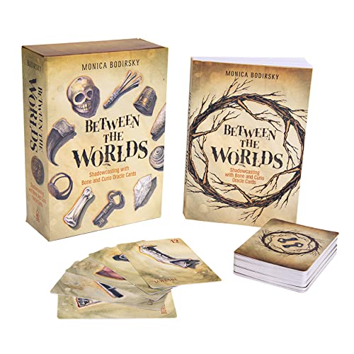 Between the Worlds: Shadowcasting with Bone and Curio Oracle Cards von Schiffer Publishing Ltd
