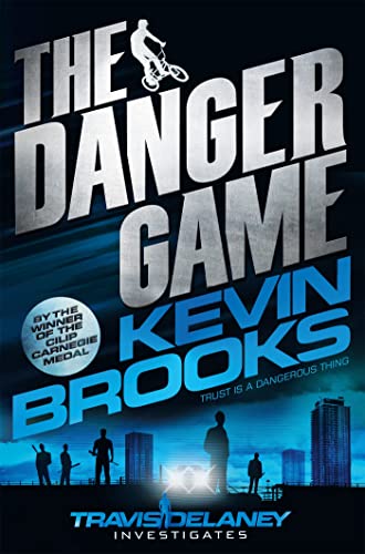 The Danger Game: Travis Delaney Investigates (Travis Delaney Investigates, 2, Band 2) von MACMILLAN CHILDREN S BOOKS