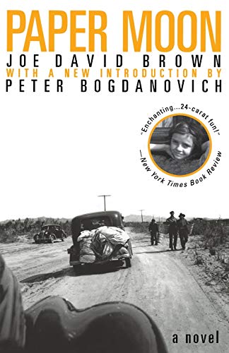 Paper Moon: A Novel Paper Moon: A Novel