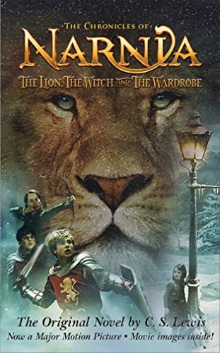 The Lion, the Witch and the Wardrobe Movie Tie-in Edition: The Classic Fantasy Adventure Series (Official Edition) (Chronicles of Narnia, 2)