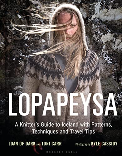 Lopapeysa: A Knitter's Guide to Iceland with Patterns, Techniques and Travel Tips von Herbert Press