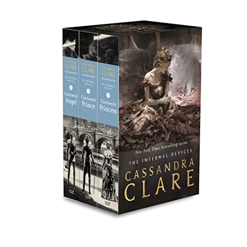 The Infernal Devices 1-3 Boxed Set von Walker Books Ltd.