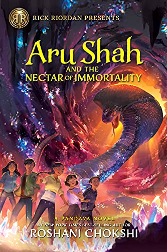 Rick Riordan Presents Aru Shah and the Nectar of Immortality (A Pandava Novel, Book 5): A Pandava Novel Book 5 (Pandava Series, Band 5) von Rick Riordan Presents