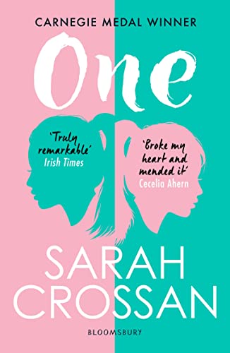 One: WINNER OF THE CARNEGIE MEDAL 2016 von Bloomsbury YA
