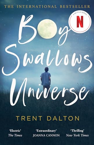 Boy Swallows Universe: The International Bestseller, now a major Netflix show von Harper Collins Publ. UK