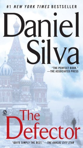 By Daniel Silva The Defector [Paperback]