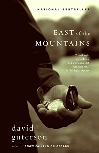 East of the Mountains (Vintage Contemporaries) von Vintage