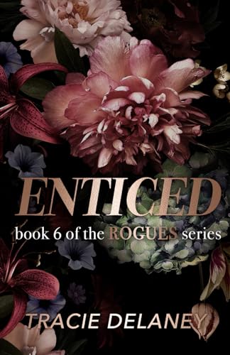 Enticed: A Friends to Lovers Billionaire Romance (The ROGUES Billionaire Series, Band 6) von Independently published