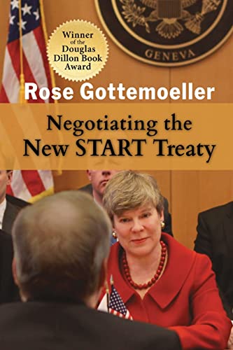 Negotiating the New START Treaty (Rapid Communications in Conflict & Security Series) von Cambria Press