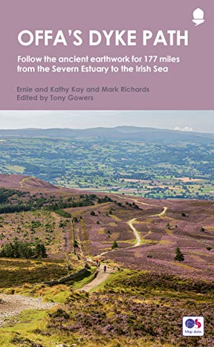 Offa's Dyke Path: Follow the ancient earthwork for 177 miles from the Severn Estuary to the Irish Sea (National Trail Guides) von Frances Lincoln