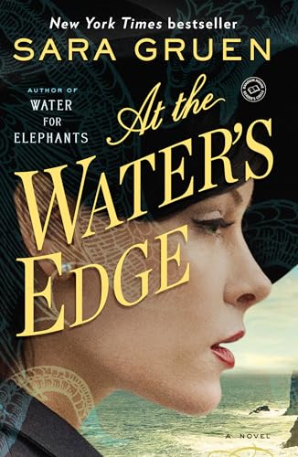 At the Water's Edge: A Novel von Random House Books for Young Readers