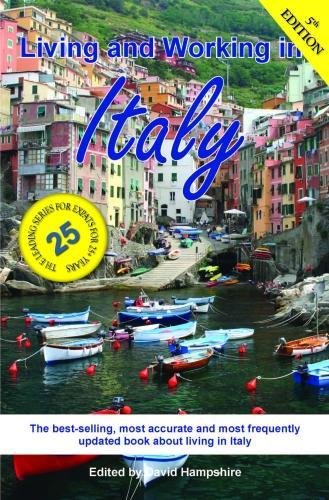 Living and working in Italy: A Survival Handbook (Living & Working) von Survival Books
