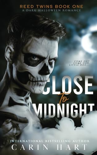 Close to Midnight: a Dark Halloween Romance Close to Midnight: a Dark Halloween Romance von Independently published