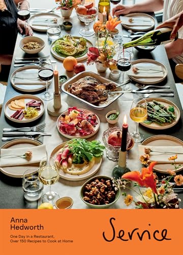 Service: One Day in a Restaurant, Over 150 Recipes to Cook at Home von GARDNERS