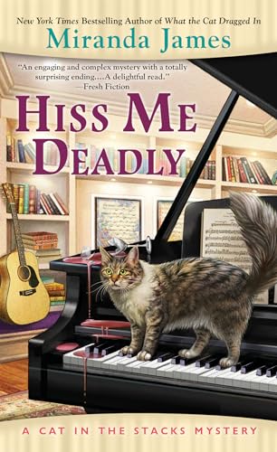 Hiss Me Deadly (Cat in the Stacks Mystery, Band 15) von BERKLEY