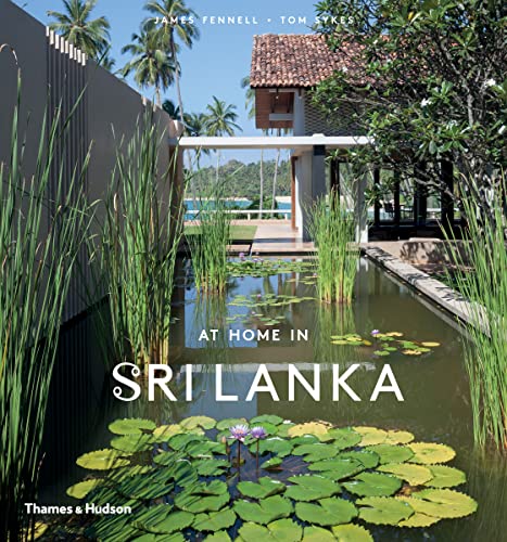 At Home in Sri Lanka von Thames & Hudson