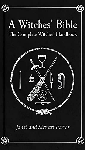 The Complete Witches Handbook: The Complete Witches' Handbook