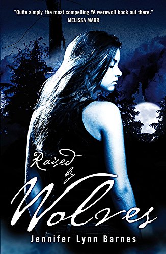 Raised by Wolves: Book 1 von Quercus Children's Books