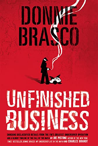 Donnie Brasco: Shocking Declassified Details from the FBI's Greatest Undercover Operation and a Bloody Timeline of the Fall of the Mafia (paperback) von Running Press Adult