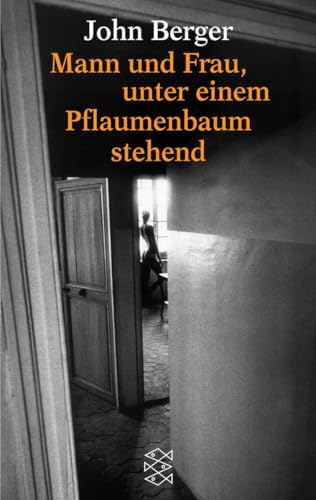 Mann und Frau, unter einem Pflaumenbaum stehend