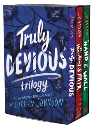 Truly Devious 3-Book Box Set: Truly Devious, Vanishing Stair, and Hand on the Wall von Harper Collins Publ. USA