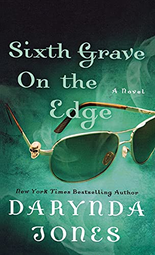Sixth Grave on the Edge (Charley Davidson) von St. Martins Press-3PL