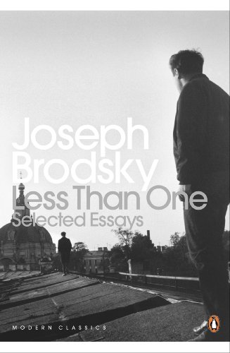 Less Than One: Selected Essays (Penguin Modern Classics) von Penguin Classics