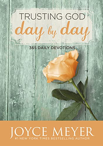 Trusting God Day by Day: 365 Daily Devotions