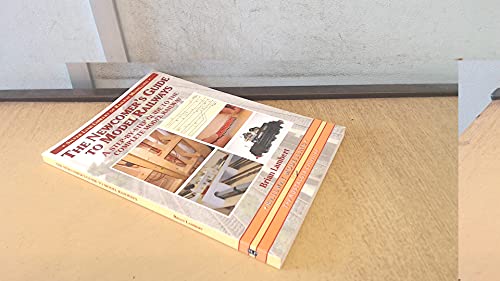 The Newcomer's Guide to Model Railways: A Step-by-step Guide to the Complete Layout (Library of Railway Modelling) von Silver Link Publishing Ltd