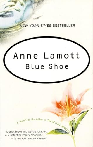 Blue Shoe von Riverhead Books