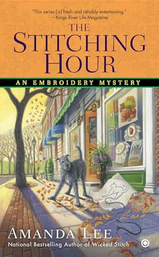 The Stitching Hour (Embroidery Mystery, Band 9) von BERKLEY