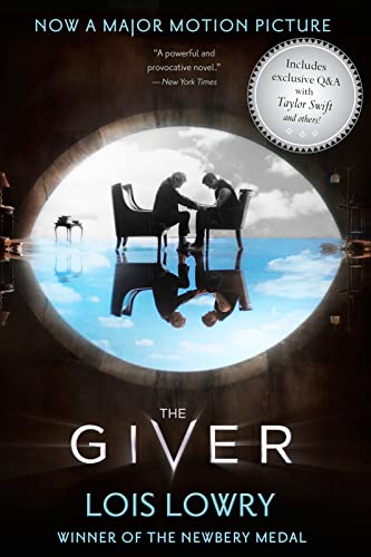 The Giver: A Newbery Award Winner (Giver Quartet)