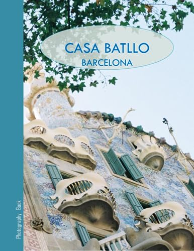 CASA BATLLO BARCELONA Photography Coffee Table Book Tourists Attractions: A vibrant Tour to Casa Batllo,Barcelona Photography Coffee Table Book: for ... Images (8.5"*11") Paperback.June 10,2023. von Independently published