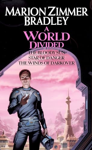 A World Divided: (Darkover Omnibus #5) von DAW