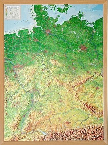Deutschland, Reliefkarte 1:1.2.000.000 mit Naturholzrahmen: Tiefgezogenes Kunststoffrelief