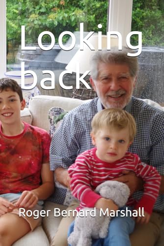 Looking back Looking back von Independently published