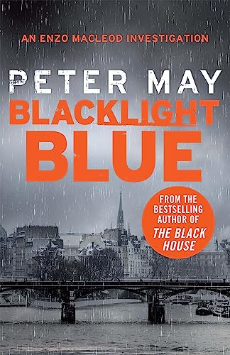 Blacklight Blue: A suspenseful, race against time to crack a cold-case (The Enzo Files Book 3) von riverrun