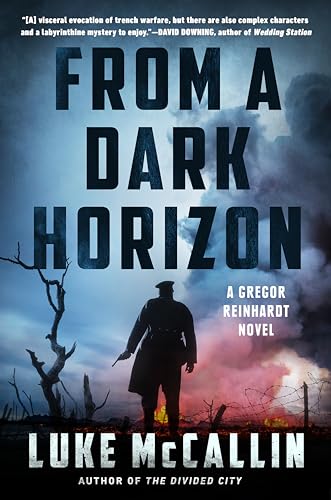 From a Dark Horizon (A Gregor Reinhardt Novel, Band 4) von Penguin Publishing Group