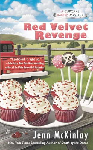 Red Velvet Revenge (Cupcake Bakery Mystery, Band 4)