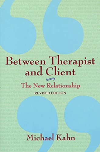 Between Therapist And Client: The New Relationship von Holt McDougal