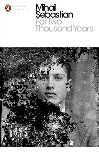 For Two Thousand Years (Penguin Modern Classics) von Penguin