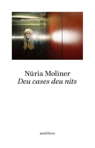 Deu cases deu nits von Ara Llibres