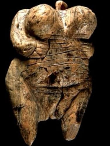 Mothers of Myth and History: The Evolution of Motherhood from the Stone Age to the Modern Day (Mythology and history, Band 18) von Independently published