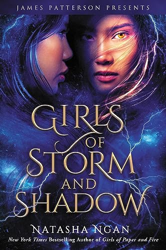 Girls of Storm and Shadow (Girls of Paper and Fire, 2, Band 2)