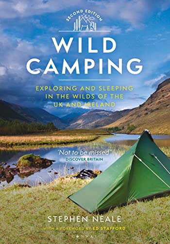 Wild Camping: Exploring and Sleeping in the Wilds of the UK and Ireland von Conway Maritime Press